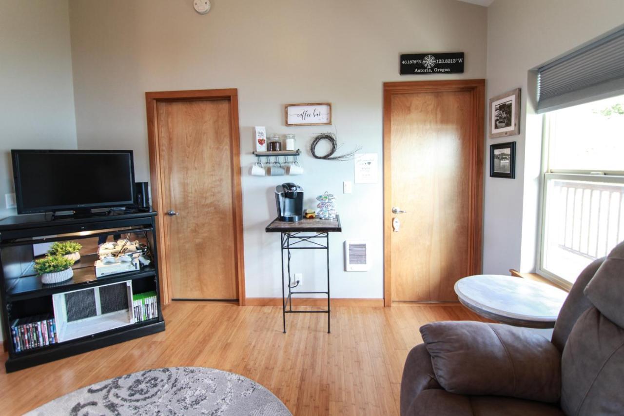 Parker Landing Otel Astoria Dış mekan fotoğraf